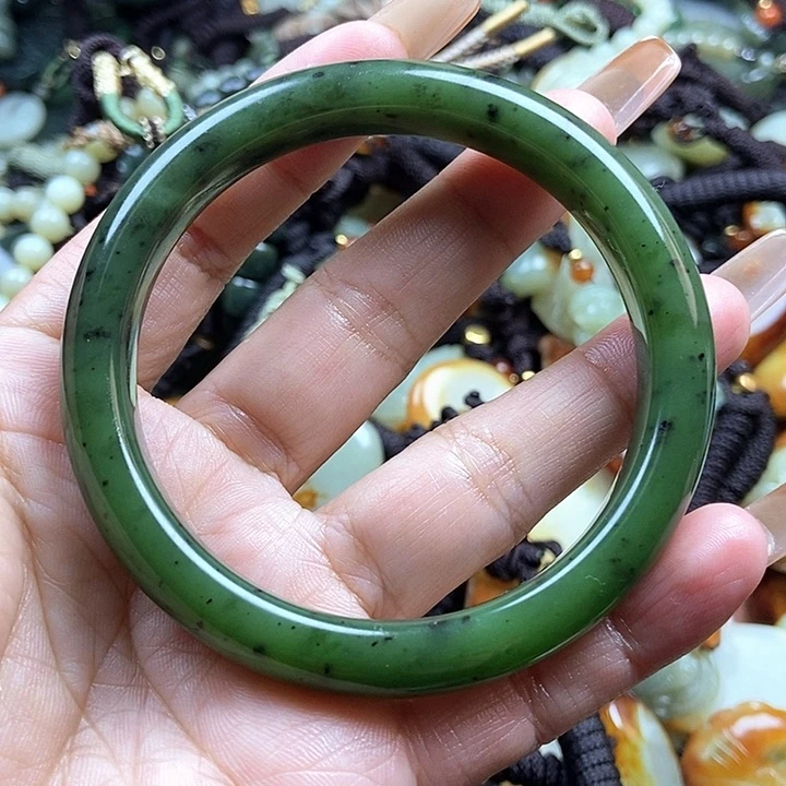 和田玉颈饰未镶嵌58