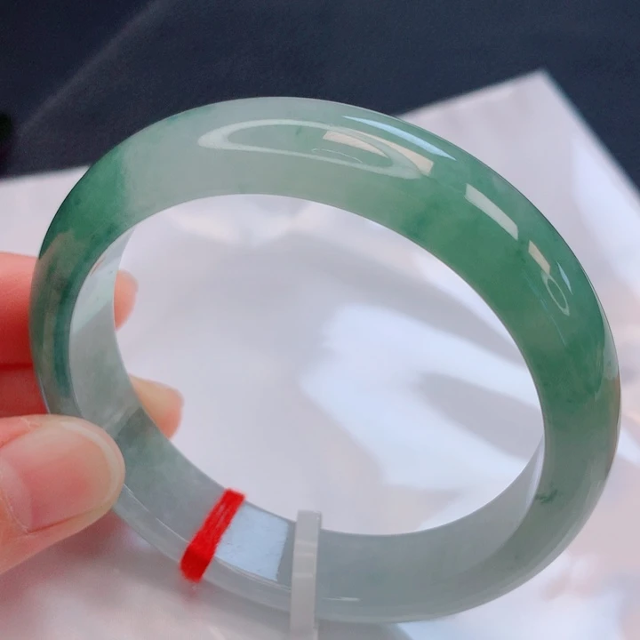 翡翠未镶嵌手镯58圈口