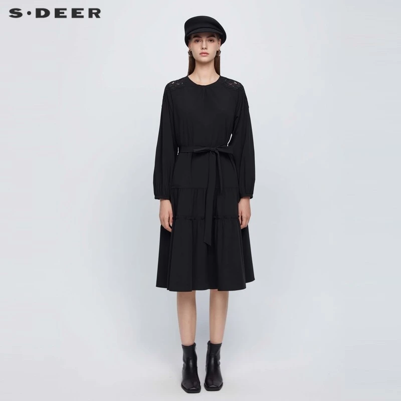S·DEER圣迪奥复古时尚春季收腰圆领拼接显瘦长袖连衣裙S243Z1261