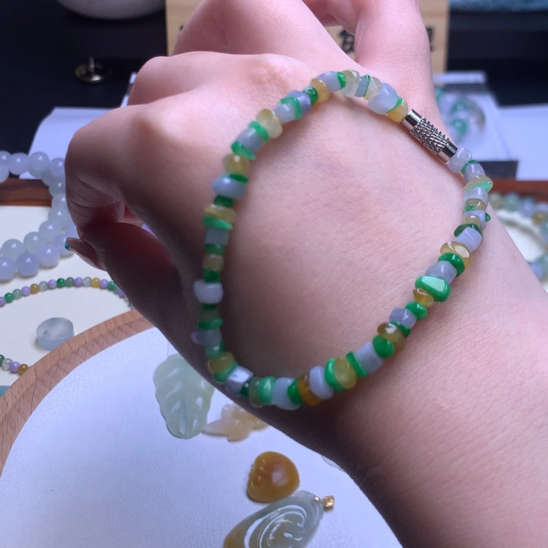 未镶嵌定制翡翠碎碎冰手串
