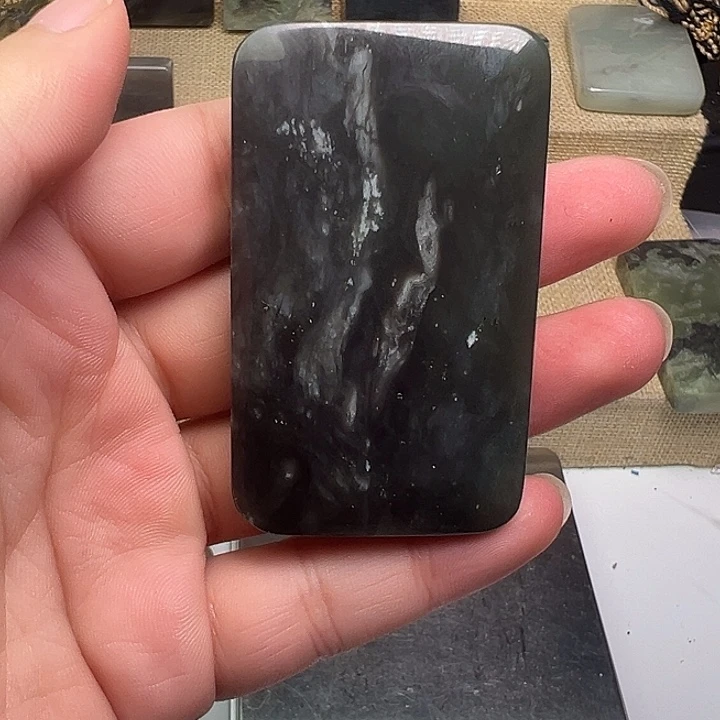 和田玉未镶嵌珠宝半成品