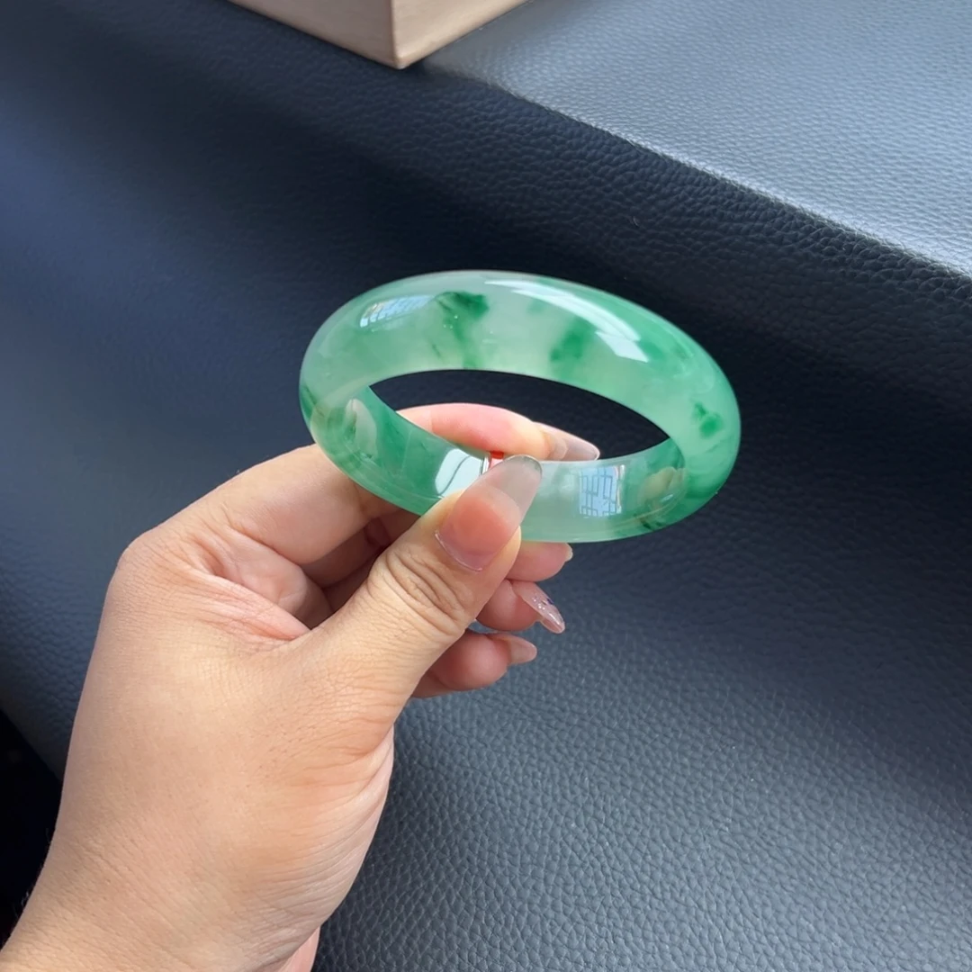 石英质玉未镶嵌手镯57