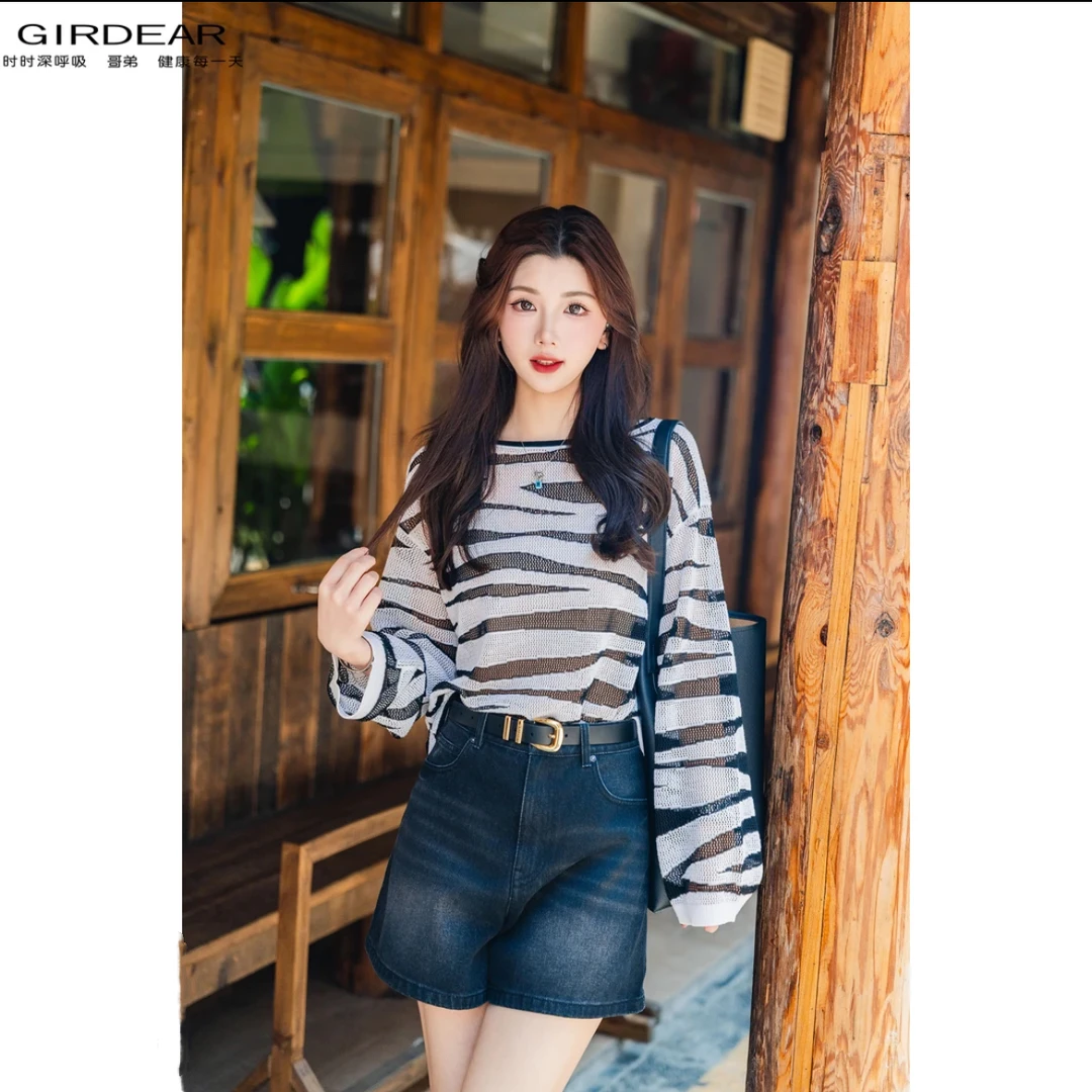 【商场同款】GIRDEAR/哥弟春夏女装圆领斑马纹宽松针织衫女138069