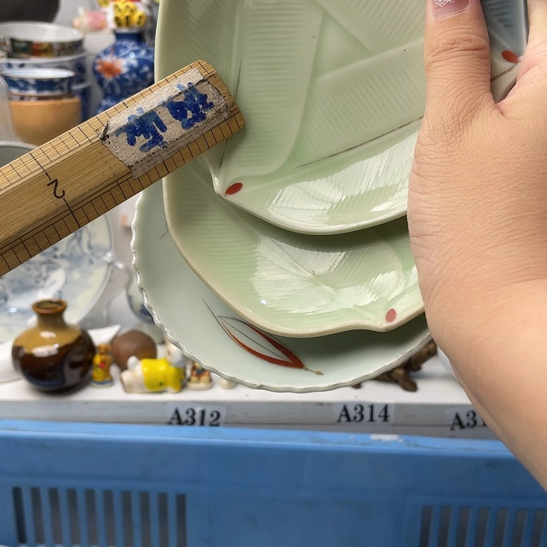 瓷片似**年哈哈哈我要看的时候他的