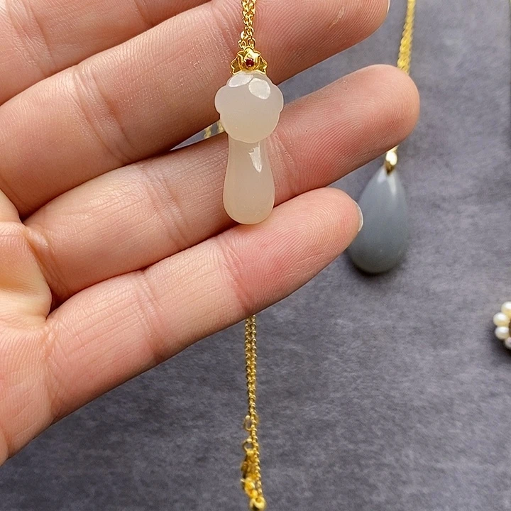 颈饰未镶嵌和田玉