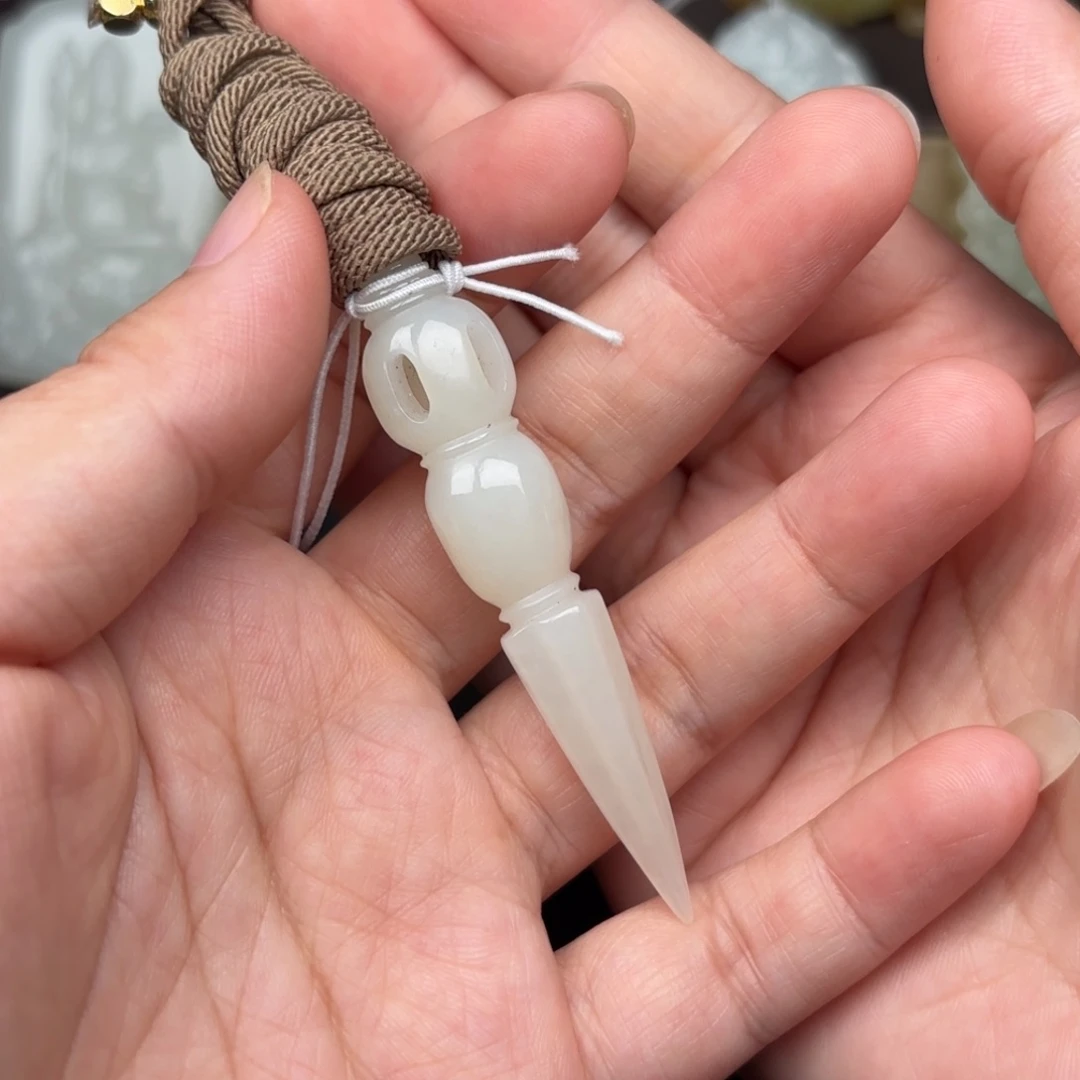 未镶嵌和田玉挂件谈****6