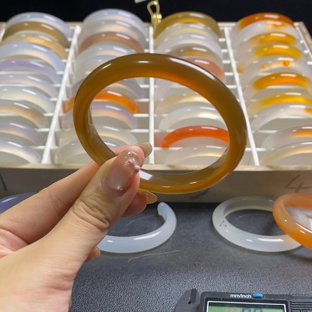 玛瑙/玉髓未镶嵌手镯