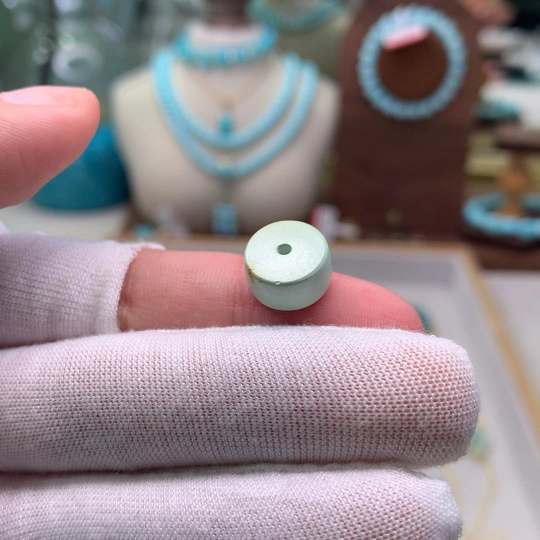 绿松石配饰未镶嵌