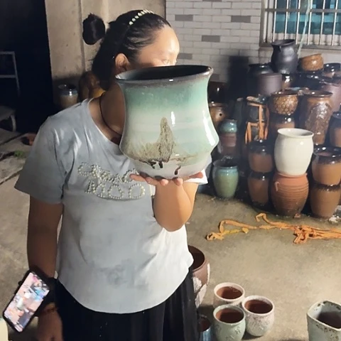 口20高21，瑕疵一个盆子。