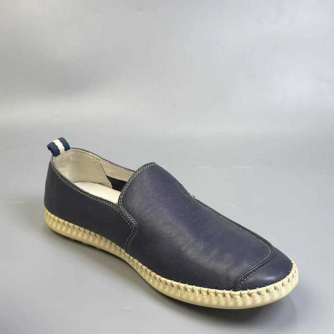 028时尚百搭休闲透气男鞋