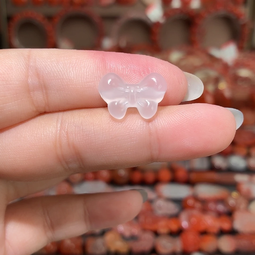 南红玛瑙未镶嵌颈饰左右通孔蝴蝶结