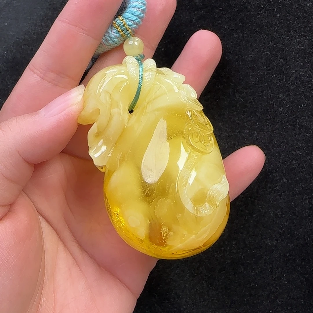 蜜蜡未镶嵌珠宝奇石