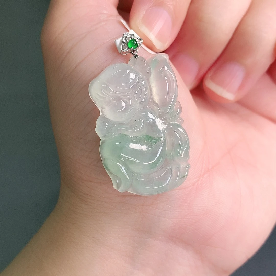 颈饰18K金镶嵌翡翠冰胶飘绿蝴蝶天使33-21-5.6