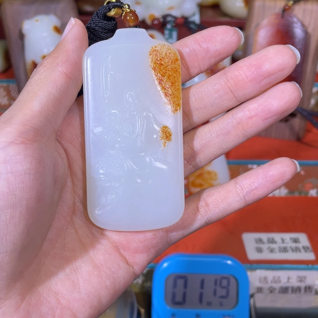 墨***。和田玉未镶嵌挂件