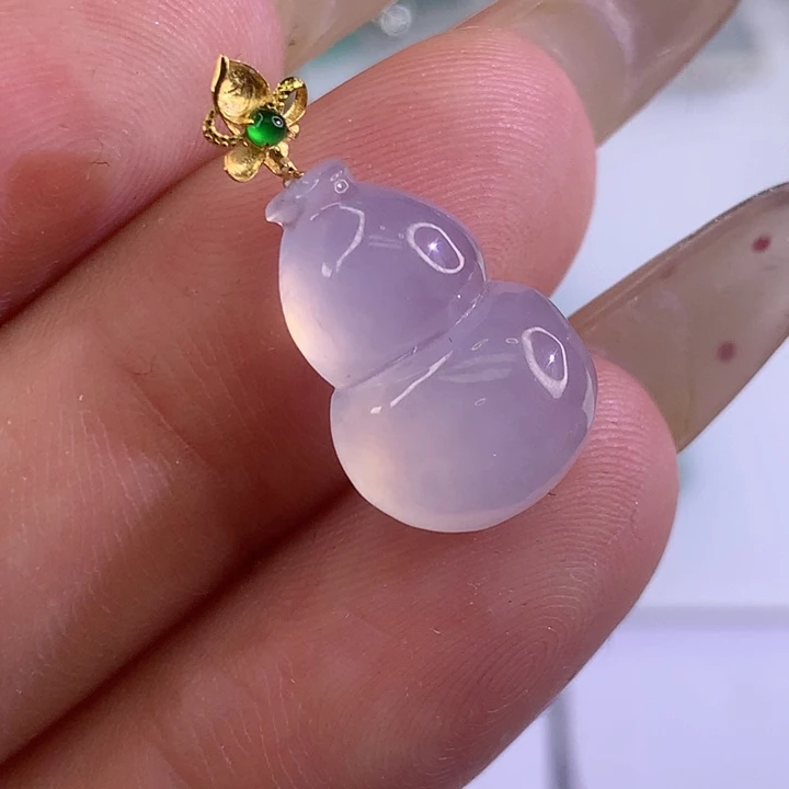 翡翠18K金镶嵌颈饰翡翠