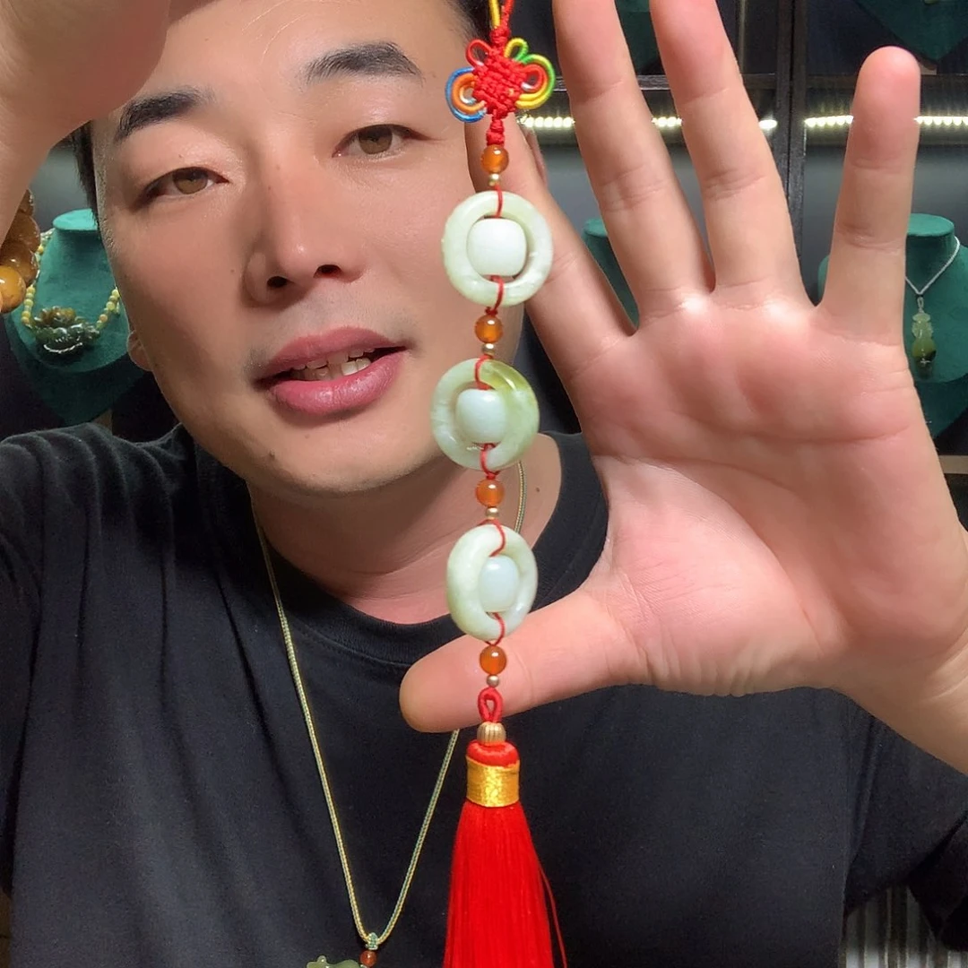 未镶嵌蛇纹石玉颈饰
