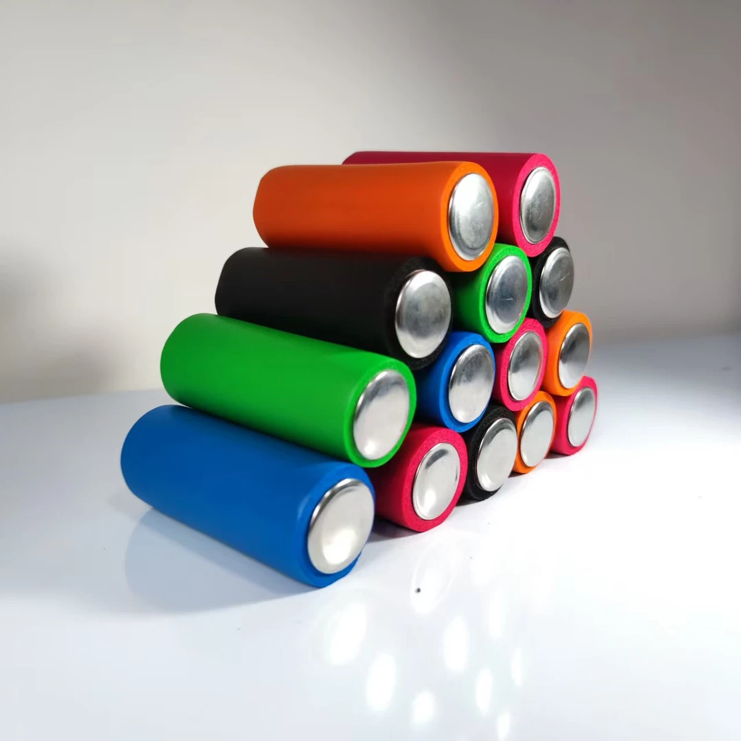 儿童拳击小哑铃手握钢珠带响声空击哑铃青少年搏击训练哑铃家用