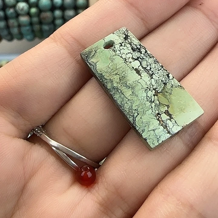 未镶嵌配饰南红玛瑙