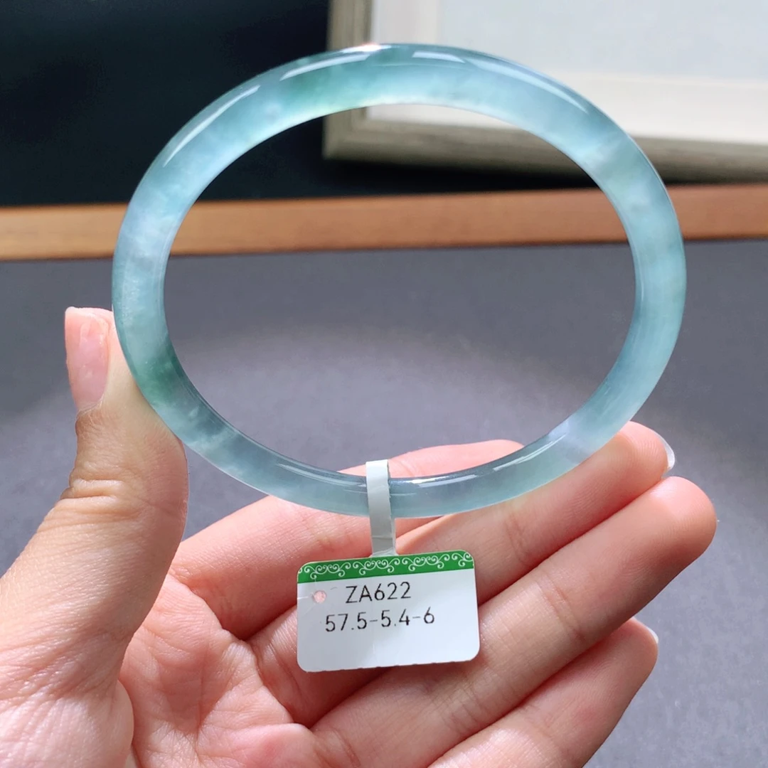 翡翠手镯未镶嵌天然翡翠手镯