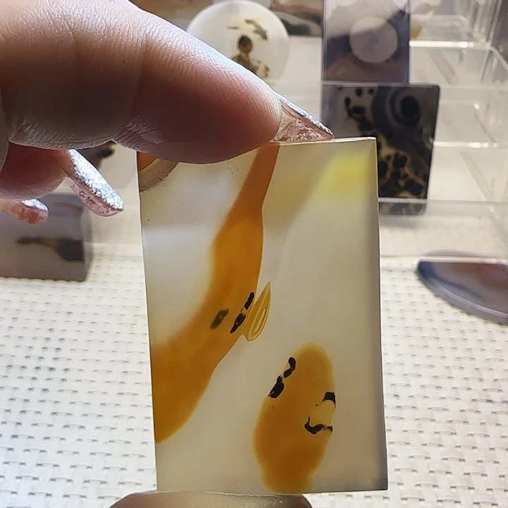 玛瑙/玉髓未镶嵌珠宝奇石