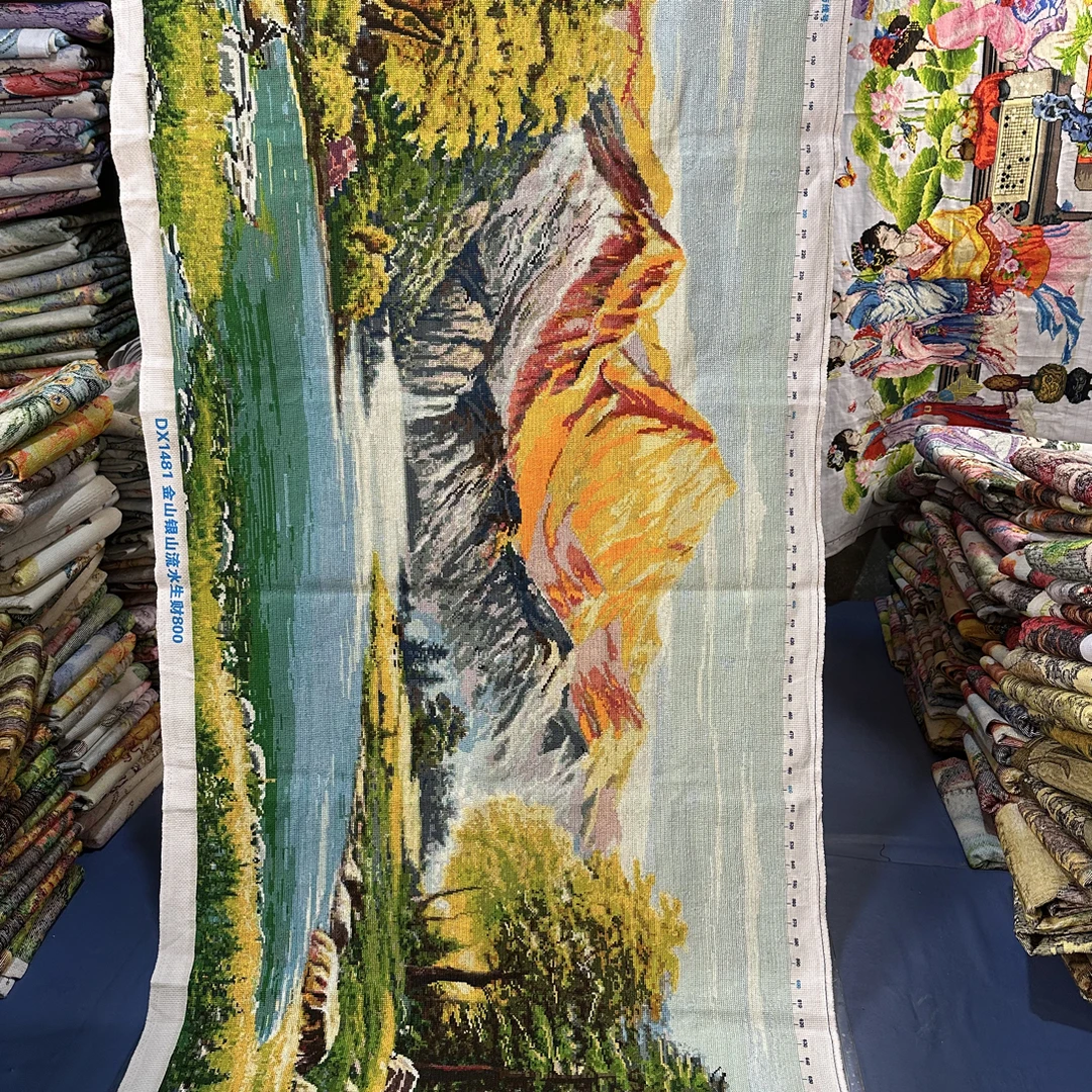 2.3米背靠金山满绣十字绣成品客厅大幅山水画新款