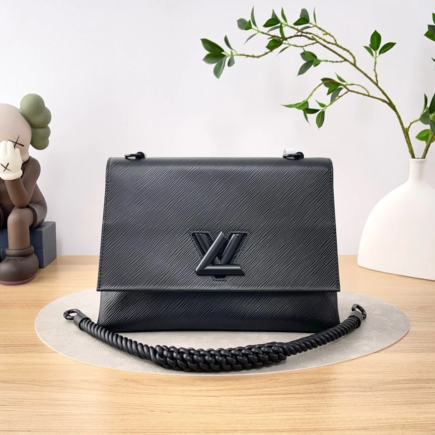 95新 LouisVuitton/路易威登 twist/单肩包/4082