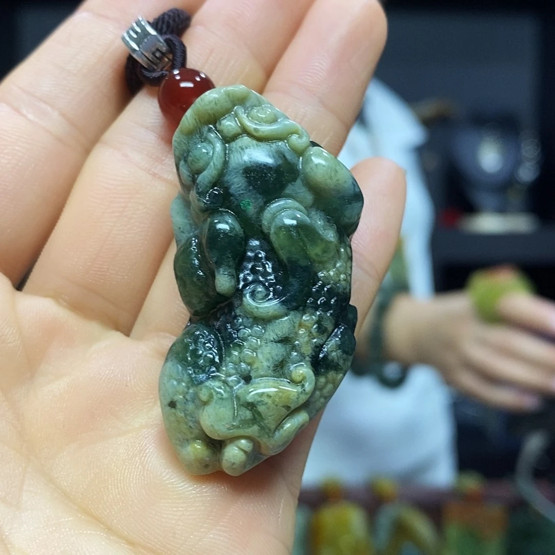 未镶嵌岫玉挂件吊坠