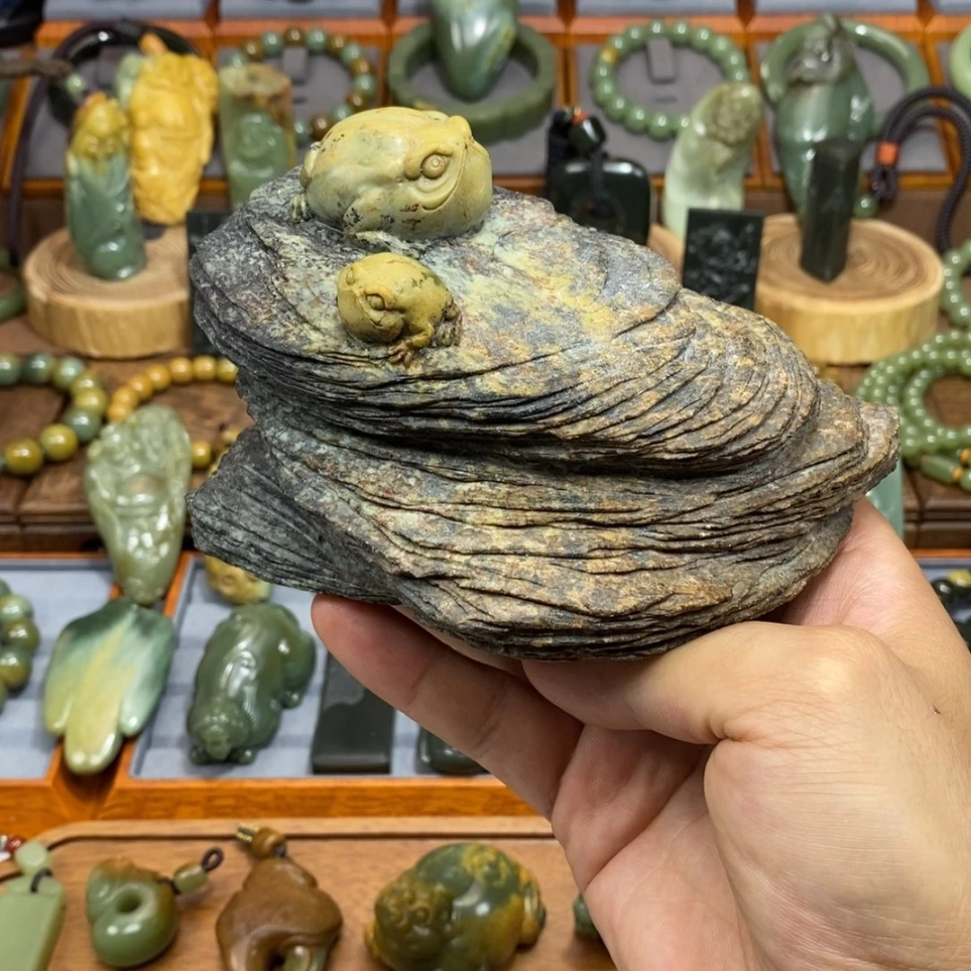 岫岩河磨玉（透闪石质玉）未镶嵌摆件