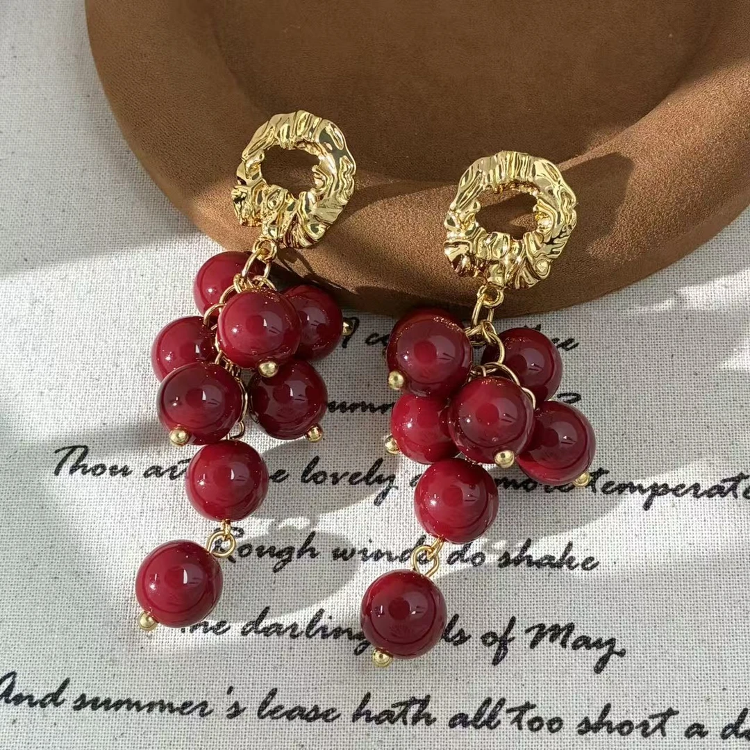 合金树脂耳饰 远远（YY023）时尚百搭复古法式简约红色葡萄