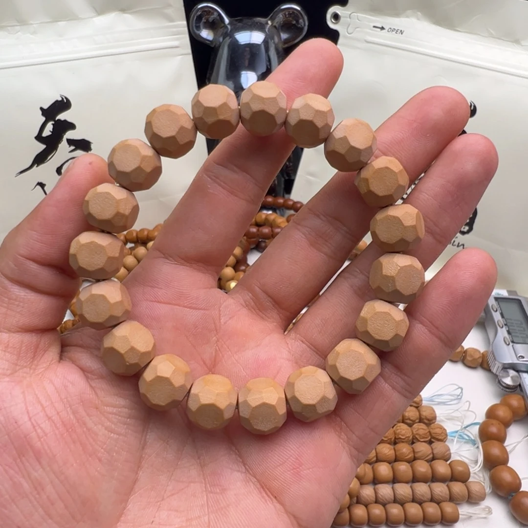 猴头核桃吊坠战斗瑕龙岩星耀六方