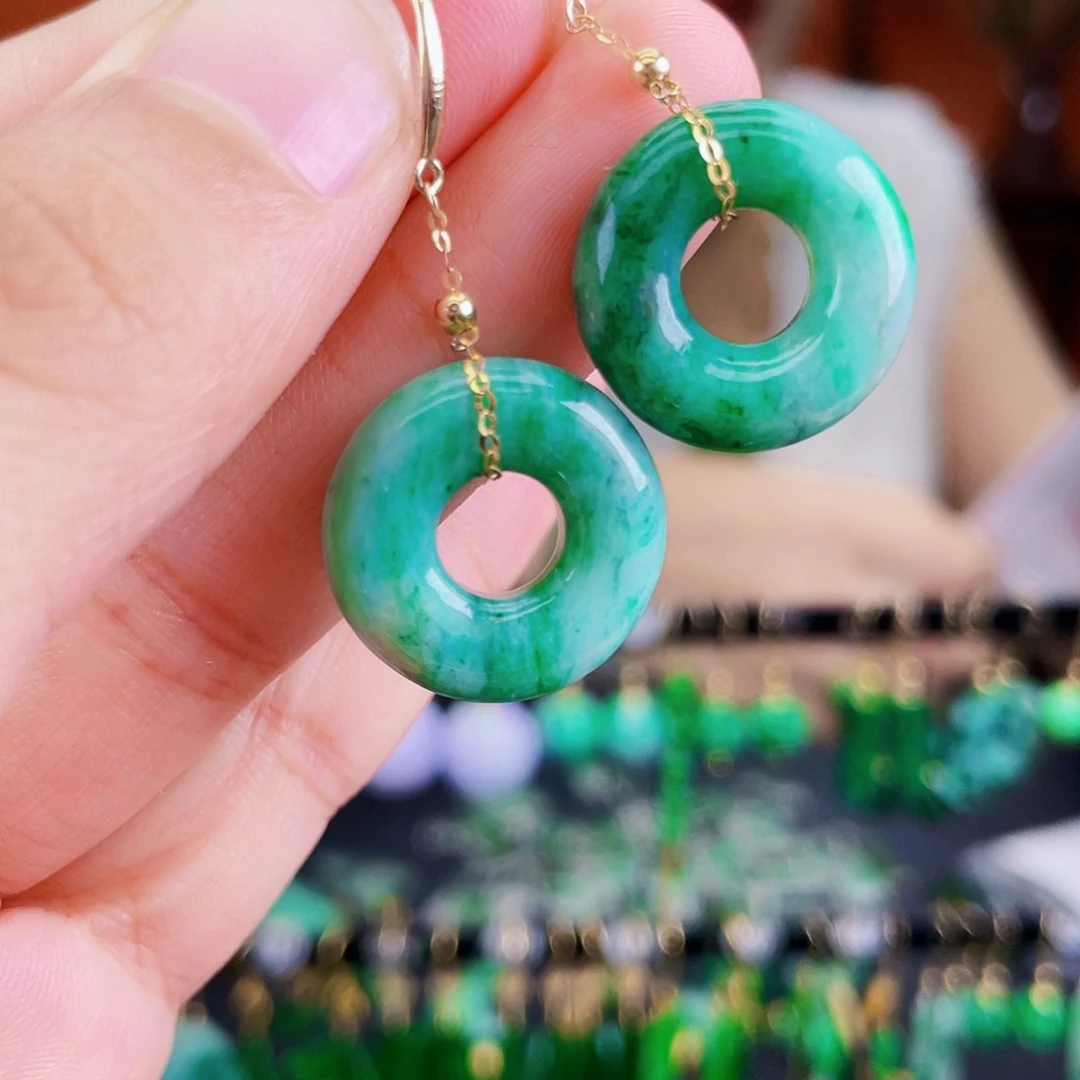 18K金镶嵌翡翠耳饰