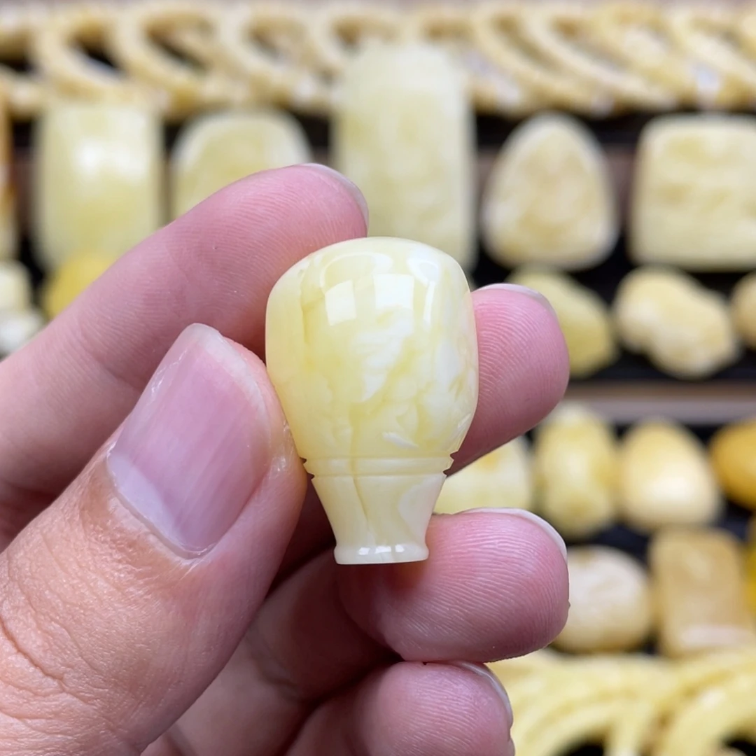 琥珀未镶嵌裸石琥珀蜜蜡