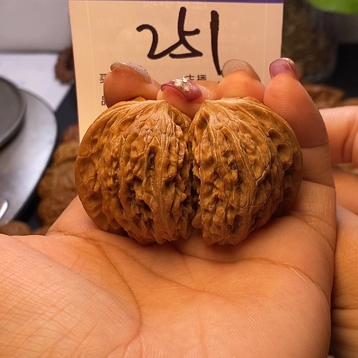 吊坠桃核半壁60无刀痕s