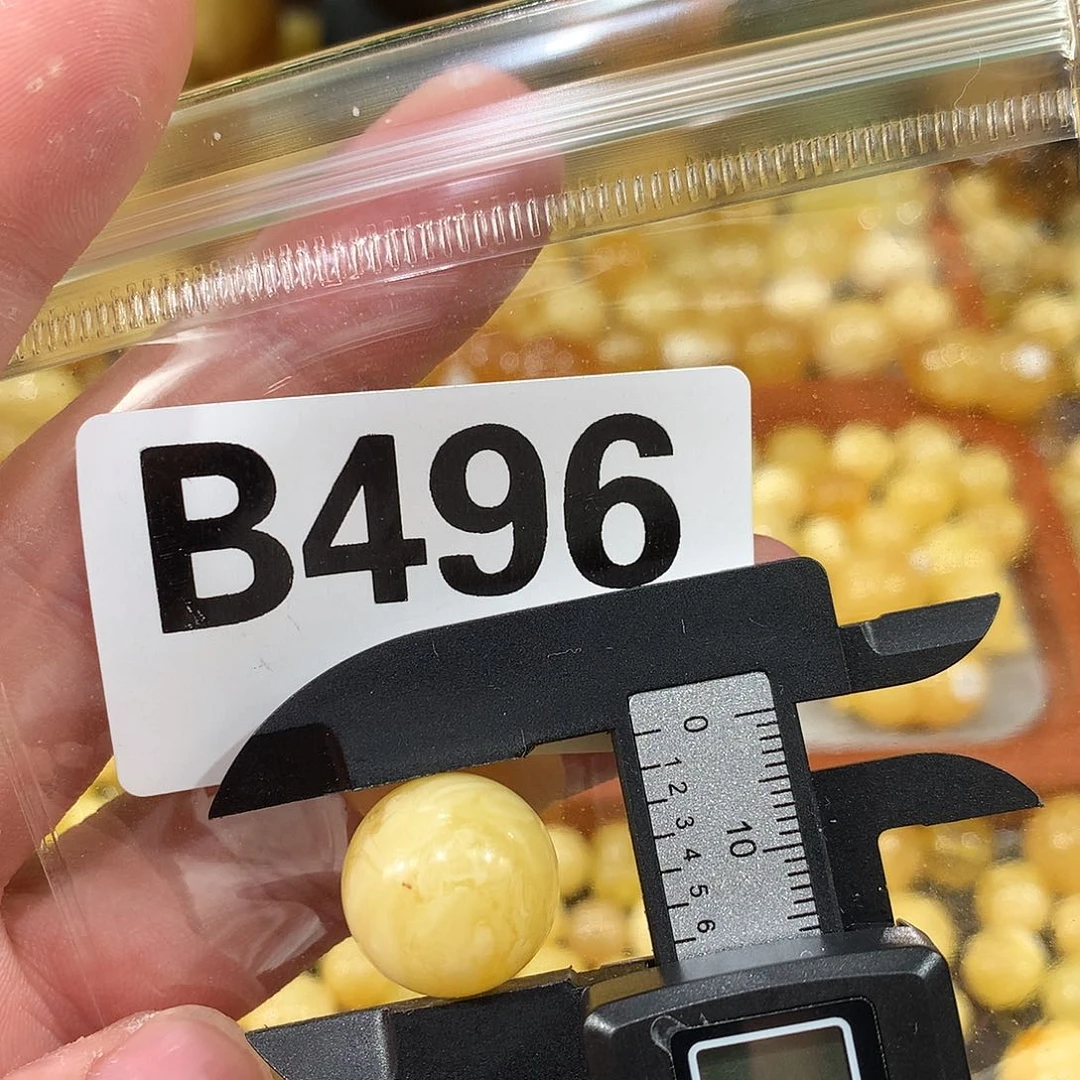 未镶嵌琥珀珠宝奇石