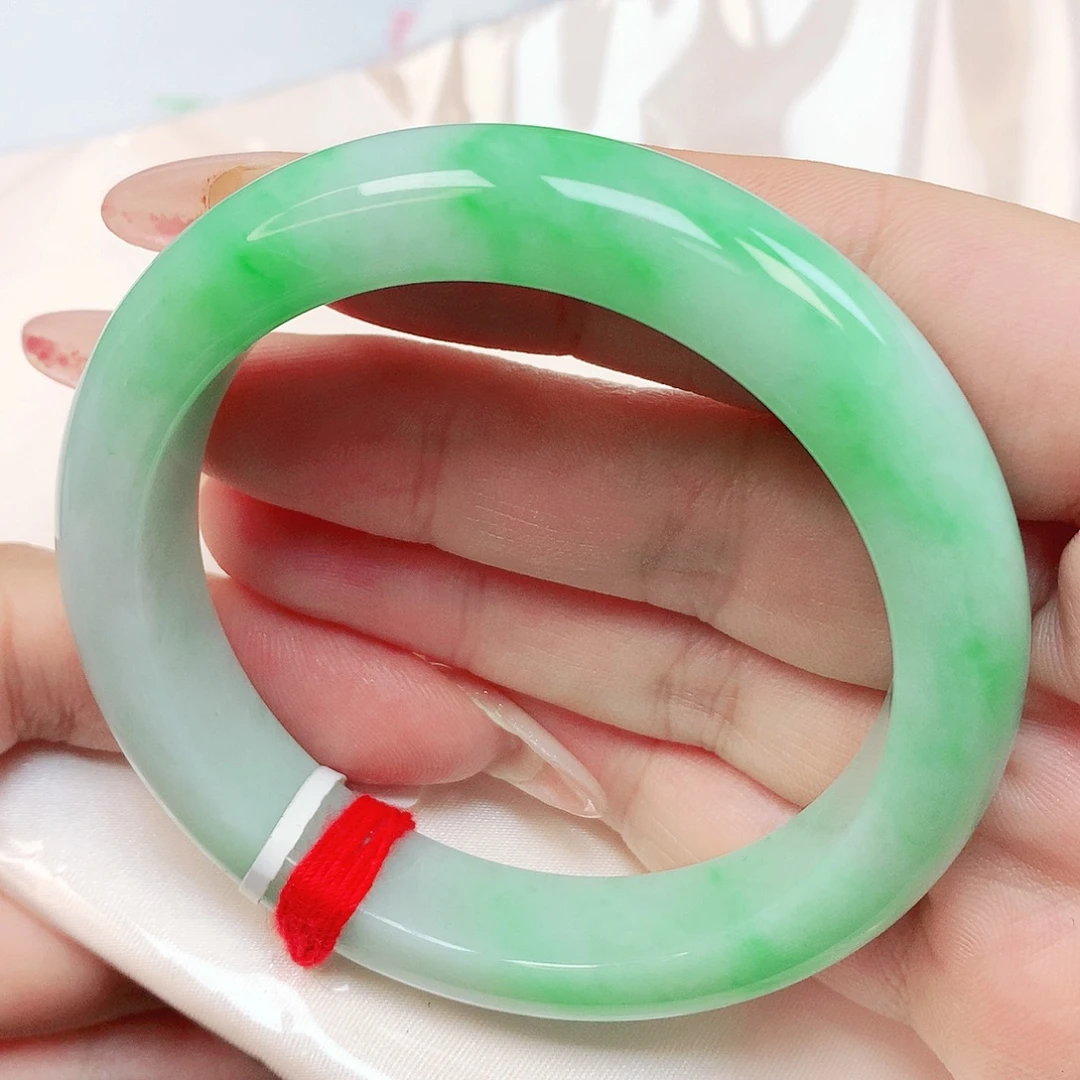 翡翠未镶嵌手镯抖音581