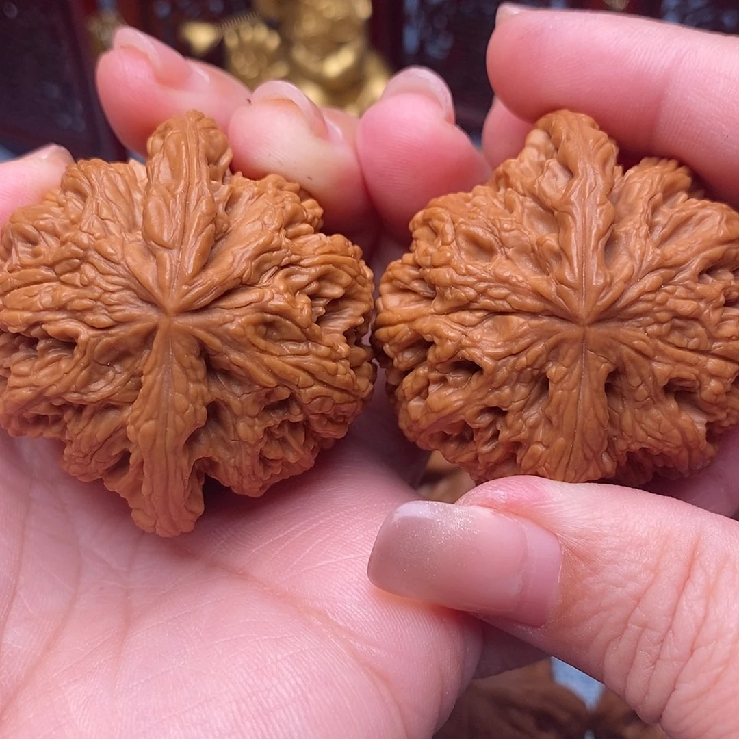 ぃ***涀文玩核桃把件48全粗筋