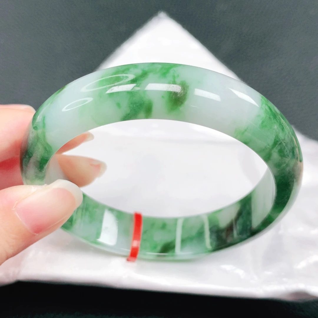 翡翠未镶嵌手镯59圈