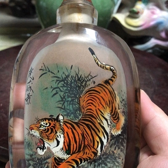 壶百*陶瓷的设计师是一个人的