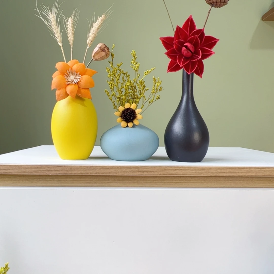 瓷片陶瓷花瓶带花高度20-30厘米左右