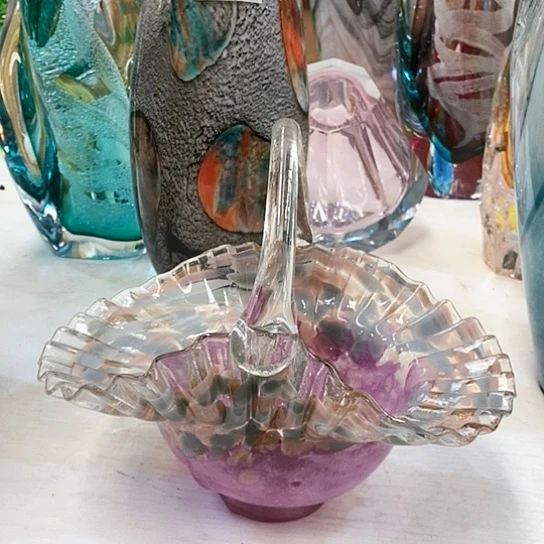 琉璃花瓶高22厘米口径12厘米