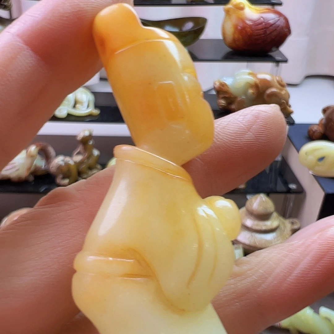 柏***馆颈饰未镶嵌和田玉