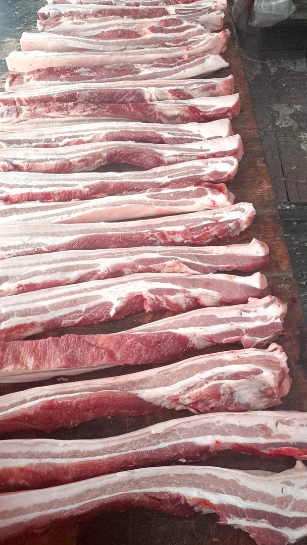 精品新鲜猪五花专供烤肉饭店食堂