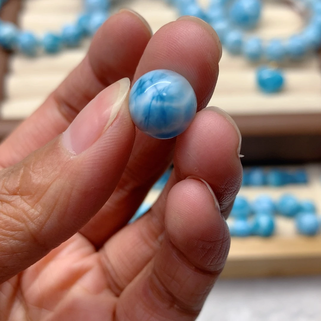 针钠钙石未镶嵌手饰