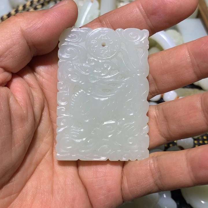 和田玉（白玉）颈饰未镶嵌阿****豆