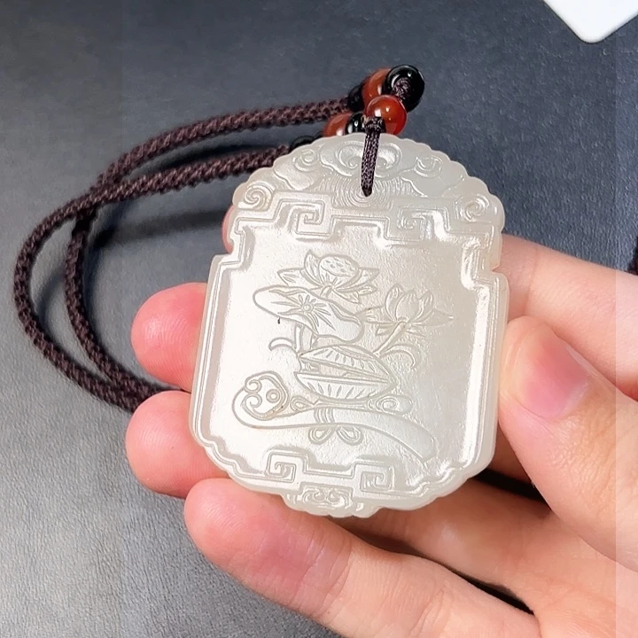 和田玉挂件未镶嵌觉*