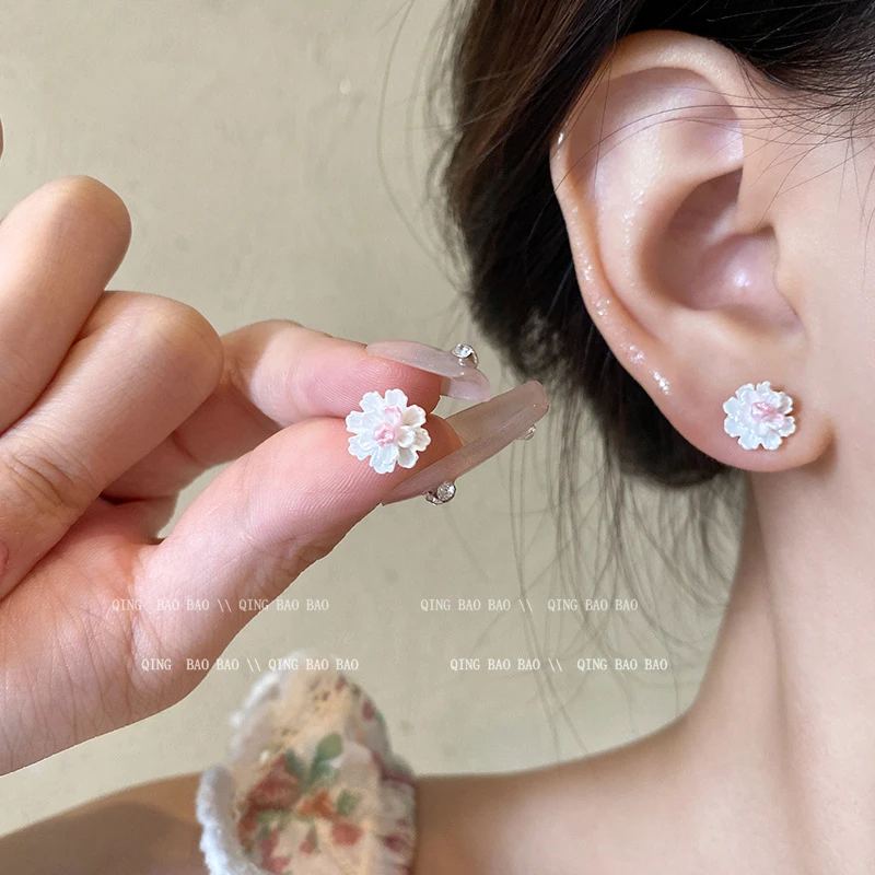 合金耳饰 山茶花春夏耳环新款气质小巧甜美精致花朵耳钉女耳饰