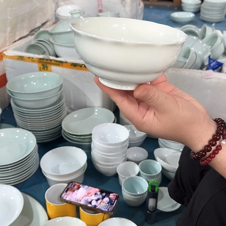 陶瓷花口五寸米饭碗，6个，微瑕包邮