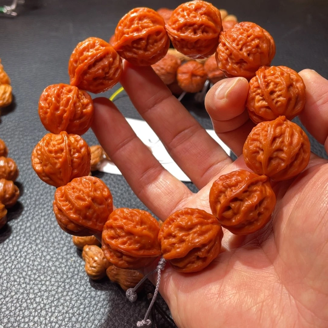 手串文玩核桃新年愿望