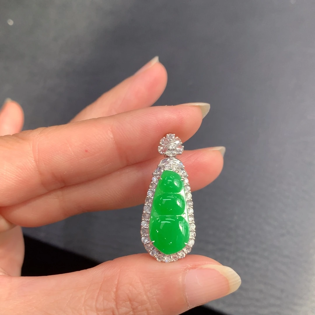 翡翠18K金镶嵌吊坠(不含链)