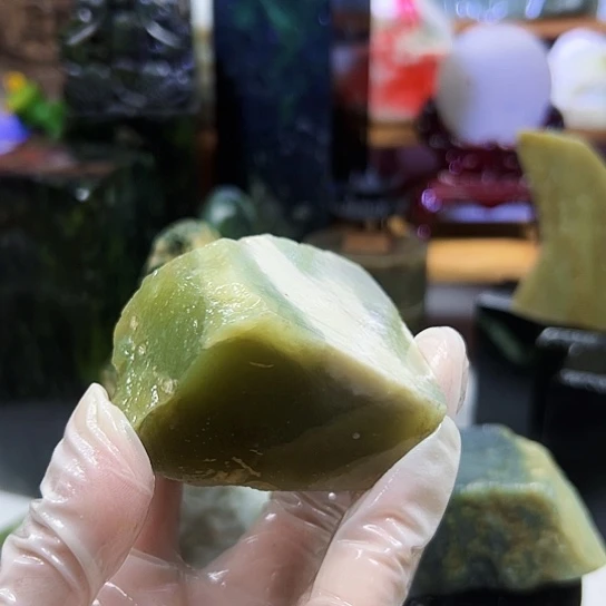 单***族和田玉（糖玉）未镶嵌挂件